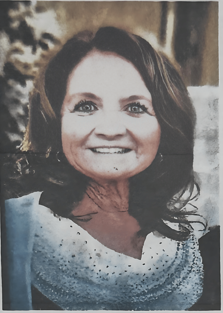 T Gipson Bio1_PhotoGrid